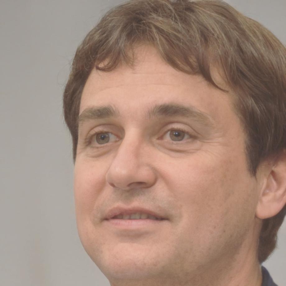 Instructor principal de Teachora Horizan especializado en inversión inmobiliaria